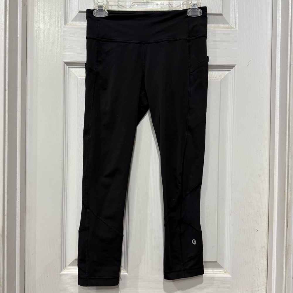 Lululemon cropped black leggings